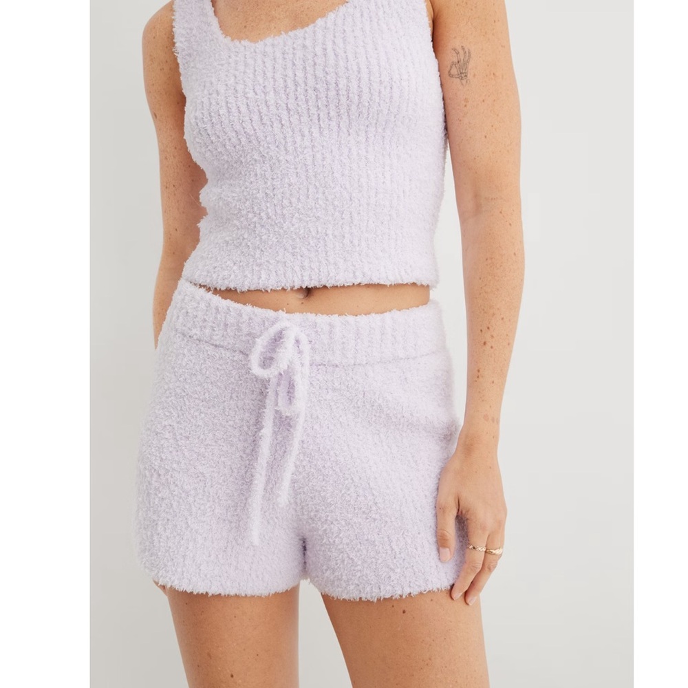 Aerie lounge set